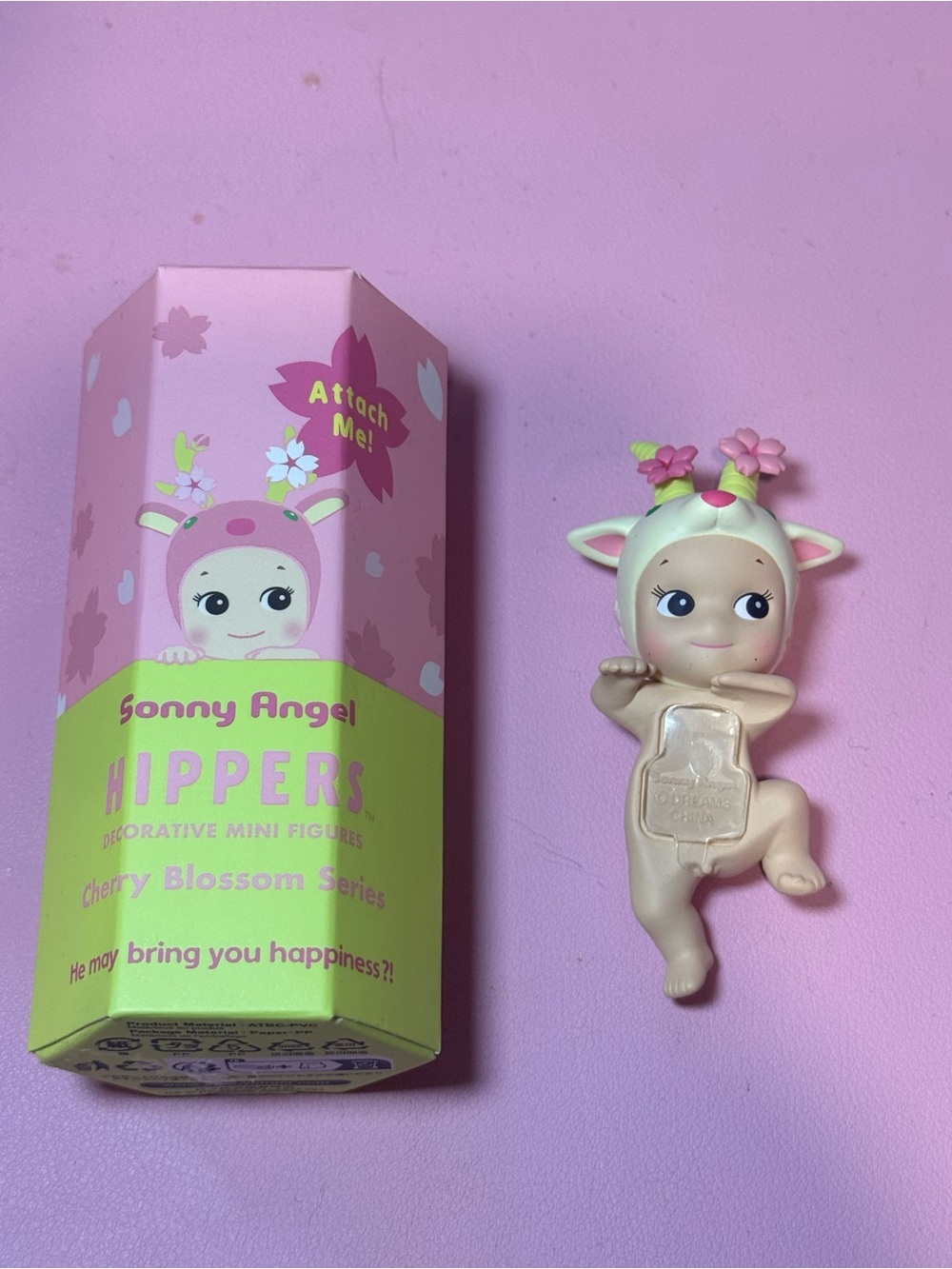 SONNY ANGEL CHERRY BLOSSOM HIPPER - GOAT